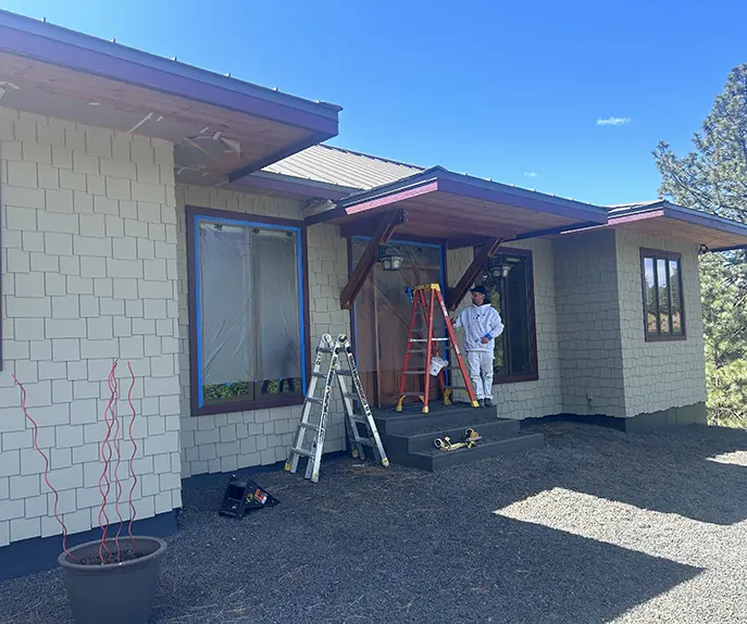 finishing the exterior house painting